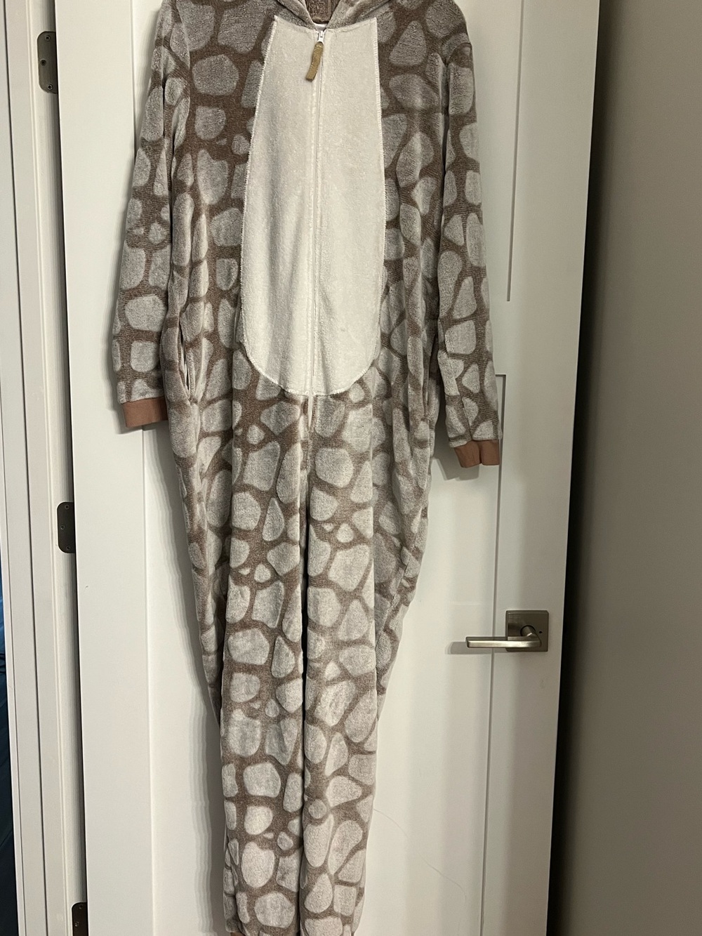 Secret Treasures Giraffe-Print Hooded Onesie - Taupe & Cream